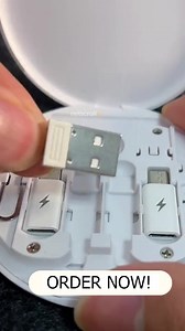 O cutie mică și veți avea toate lucrurile legate de telefon într-un singur loc! 📱🤩 ✅ Diverse adaptoare USB pentru a vă încărca telefonul cu orice cablu! ✅ 3 carduri SIM de stocare! ✅ Stick pentru schimbarea cartelei SIM! ✅ Poate fi folosit și ca suport pentru telefon! 🛒 https://netscroll.ro/lp/gadgetbox/ | Netscroll România