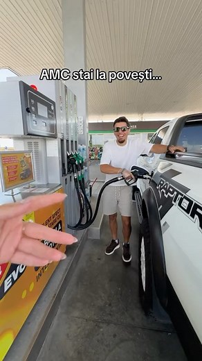 45K views · 4.4K reactions | “Fața la joc” atunci când alimentezi ca să nu greșești  cel mai bun carburant îl găsești la @mol_romania ! #benzina #motorina #carburant #lamare | Vroom Vroom Vlog by Mihai Beldie | Facebook