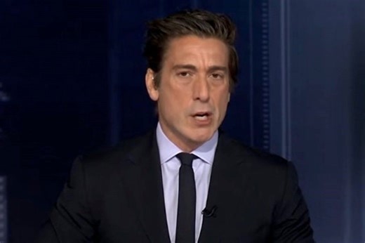 ABC fans stress 'what a nightmare' as David Muir forced back on air to issue crazy update
