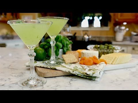 Amazel Basil Gimlet 🌿🍸// Garden Answer