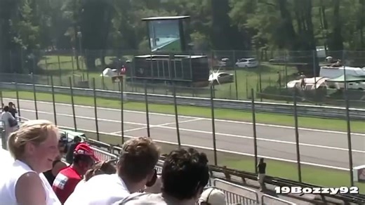 Here's a throwback to the 2011 Italian Grand Prix and to the sound of V8 engines combined with blown diffusers! #F1
