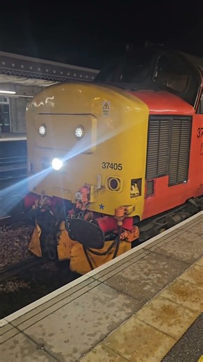 ​Class 37/4 No. 37405 (Swietelsky)​Class 37/1 No. 37175 (Colas Rail)​don't forget subscribe 👍🚂🚃