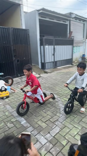 BALANCEBIKE !! Kakaabil sama aska balapan balance bike😱😂😂 #videoshort #trandingshorts #sepeda