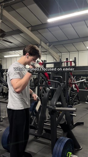 Exercising is a long game that’s why I realised finding something I can stick to was way more important. #fitness #workout #gym