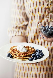 Keto Pancakes with Berries and Cream - Recipe - Diet Doctor