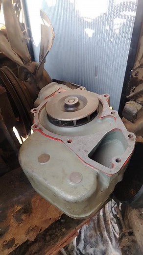 6.6K views · 33 reactions | The water pump is an important part of the engine's cooling system. ️⚙️ #waterpump #work #today #mechanic | 헠험헖헛헔헡헜헖 | Facebook