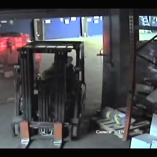 Safety Fails on Instagram: "safetyfails1 This is WHY We Must Have Safe Driving Habits and Declutter Work Areas🤯– Forklift Hits Electrical Panel | Join Us Today @safetyfails1 - Let’s Increase Workplace Safety #accident #accidents #construction #construção #safety #safetyfirst #maintenace #oil #oilchange #slip #laddersafety #risk #risky #firesafety #training #fails #eletrical #hardhat #PPE #fire #crane #cpr #cranefails #welding #warehouse #transportation"