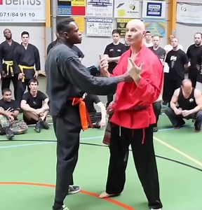4.4M views · 69K reactions | #learnselfdefense #selfdefense | Learn Self Defense | Facebook