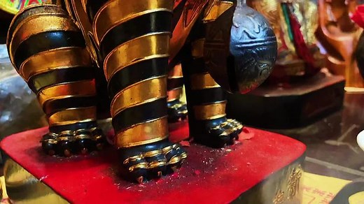 Explore Traditional Chinese Lion Dance Puppet Craftsmanship