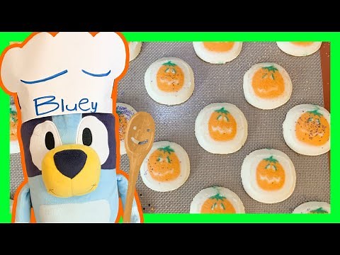 Chef Bluey Bakes! 🍪🎃 Watch Bluey Make HALLOWEEN COOKIES! | Disney Jr | Learn With Bluey - Counting!