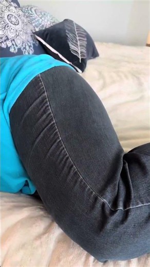 Do Knee Pillows Actually Help With Back Pain?
