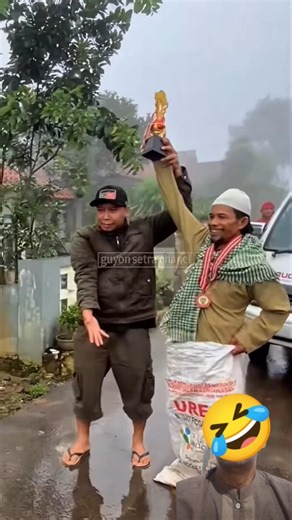 fight fairly🤣 wait end #ngakak