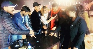 Avneet Kaur | 2O2O Urrrrrr Gyaaaaaa Welcome 2O21 ‘HAPPY NEW YEAR ‘🥳 | Instagram