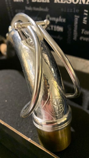 KB Sax on Instagram: "Back from lacquering 🤩 Large batch of necks getting ready for our expanding dealer network as well as our regular direct orders. Always playtesting all necks 😍 Here a nice Vanguard Hand Hammered Sterling silver tenor neck. #handcrafted#handmade #saxnecks #vintagesax #saxgear #saxophoneneck #handhammered #trulybyhand #customsax #madeinnyc #kbsaxnecks #notanimport #selmer #selmersba #superbalancedaction #selmermarkvi #artisan #handmade #handcrafted #kbsax #nycmade #saxstabl