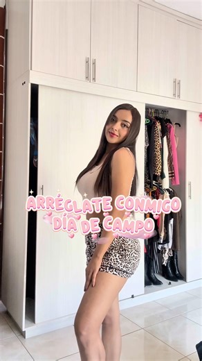 Vámonos a que nos critiquen 😆❤️‍🔥🩷 #moda