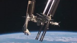 How a Toyota pickup truck pulled the Space Shuttle across LA