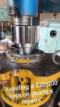 "Avoiding a $20,000 loss on gearbox repairs"#mashin #engineer #komatsu#Excavator slewing gearbox