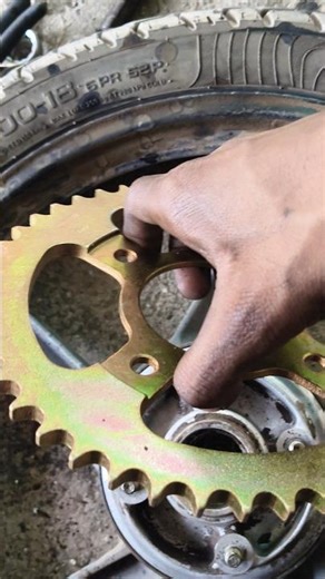 Super Splendor Chain Set Fitting | Bike Chain Sprocket Change Full Process #SuperSplendor#BikeRepair