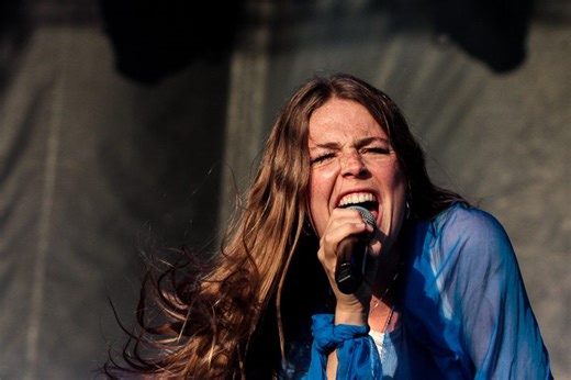 Maggie Rogers & Bruce Springsteen Join Zach Bryan For Live Performances Of Unreleased Single “Sandpaper” & “Revival” -