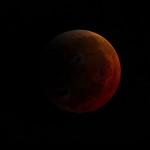 You wanted more! Here are 14 amazing GIFs of the #SuperBloodMoon: http://gph.to/1YMNAtG | GIPHY