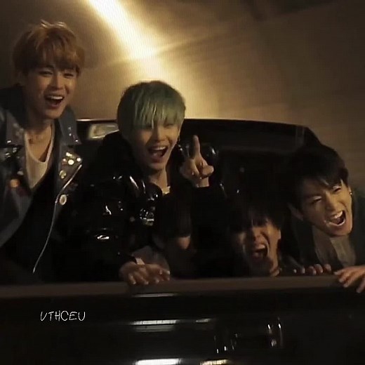 BTS Run Lyrics Video