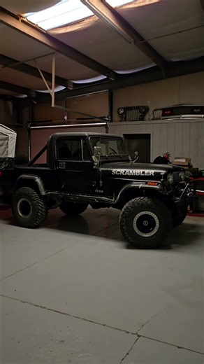 By far my Favorite Jeep to cold start at the Museum is the 1982 Scrambler. 😆 .. #thejeepguymuseum