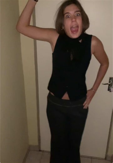 Yes the shoe has the tag💕