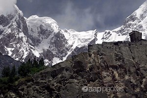 Barely a kernel of truth in Pakistan's Hunza beating cancer with apricot seeds