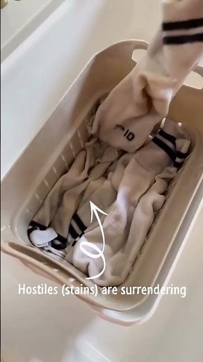 How to Deep Clean Dirty Socks 🧦🫧 #LaundryHacks #CleaningTips