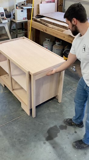 Pull Out Table | Hess Carpentry & Woodwork LLC
