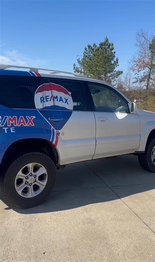 From red, white & blue… to rooted & renewed 🌿 The Lexus just got a whole new look — the iconic RE/MAX wrap is officially retired and the Anchor Oak era has rolled in. Same drive. Same heart for people. Just a bigger vision. I’ve always been a hustler… now I’m building something that lasts. This isn’t just a rebrand — it’s a promise. Anchored in service. Rooted in community. Amanda White Broker | Owner | Realtor Anchor Oak Realty Group 📞 501-589-5044 📧 Amanda White realestate@gmail.com 📍 2405