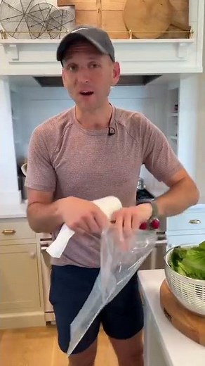 How to wash and store fresh lettuce