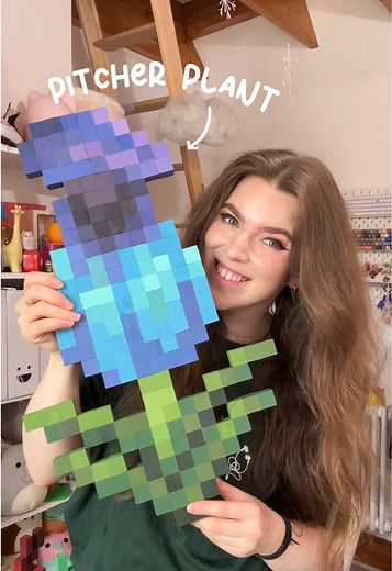 Minecraft Pitcher Plant DIY in Real Life | 201 Cube Build