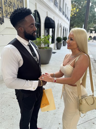 When Sarah meets with her insurance Agent to take out life insurance on DC and Vee!!! | Kountry Wayne