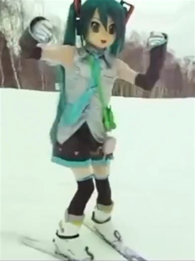 Miku Skiing Adventure in Kigurumi Style