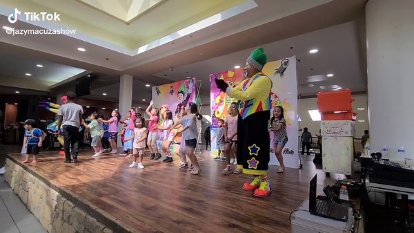 Entertaining Clown Shows for Kids in Houston, TX