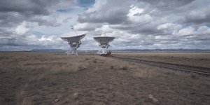 It Takes Train Tracks and Hydraulic Lifters to Move This Telescope Around