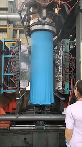 1.7M views · 404 reactions | The process of molding plastic into shape | Asian Technology | Facebook