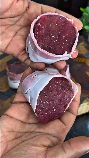 Filet mignon with mushroom sauce