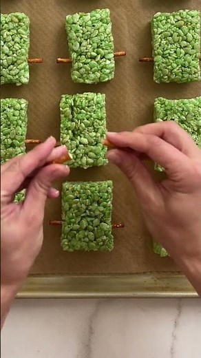 How to Make Frankenstein Rice Krispie Treats