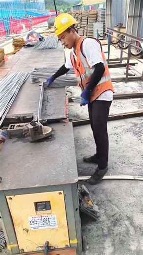 iron casting frame manufacturing technique with reliable bending machine #shorts