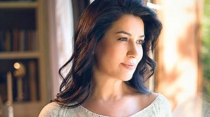 İclal Aydın kimdir, kaç yaşında, aslen nereli, kitapları, sözleri, şiirleri neler?