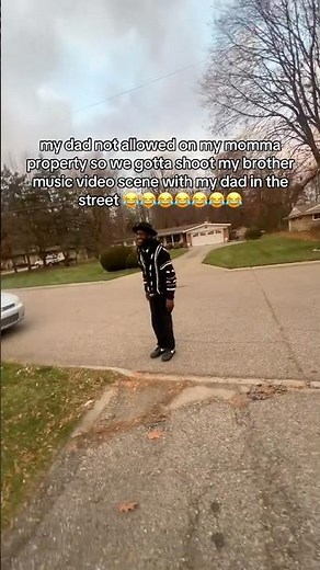 Mama in the house waiting on him to cross that line🤣🤣🤣🤣 #funny #shorts