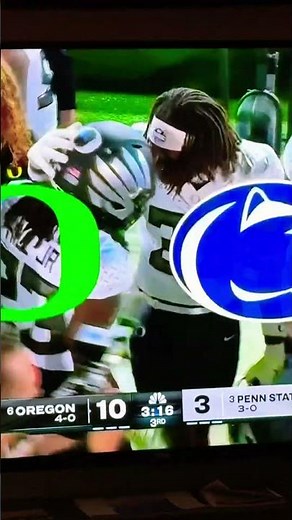 Penn State recovered fumble, but it’s reversed and Oregon scores a touchdown leads 10 to 3 #Ducks