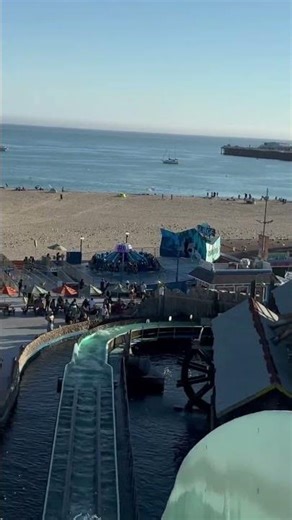 Getting Water Logged #shorts #santacruzboardwalk