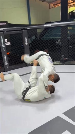 Yoko Tomoe Nage 🥋 #judo #jiujitsu #bjj #grappling #takedown #柔道 #中国 #shuaijiao | Jiuliano Leon