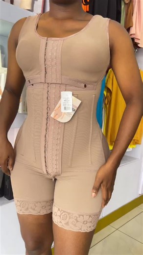 4.7K views · 70 reactions | This Ann chery corseted faja faja with an inbuilt bra is perfect for postpartum mum, post surgery stage 3 & daily use. It’s high compression and very comfortable to wear all day. Available in uk dress size 8-24. #didizshapers #corset #faja #waisttrainer | didiz.shapers | Facebook
