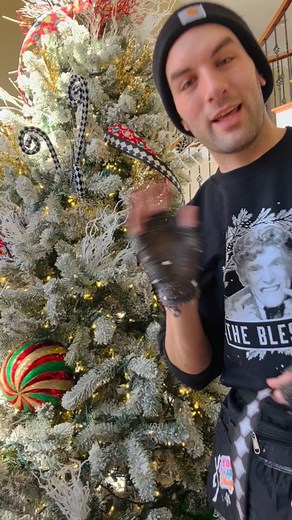 Tree decorating tip for when it comes to ribbon. There are SO many ways to put ribbon in a tree. This way is a unique twist. ✨ #christmastree #christmasdecorating #treeideas | How I See It Blog, LLC