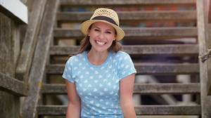 Watch Milkshake! Summer Fun Season 1 Episode 5: Building Fun! - Paramount  United Kingdom