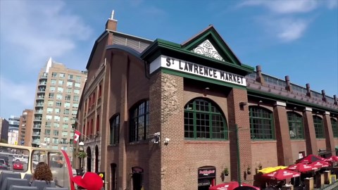 Best Things To Do in Toronto Canada 2025